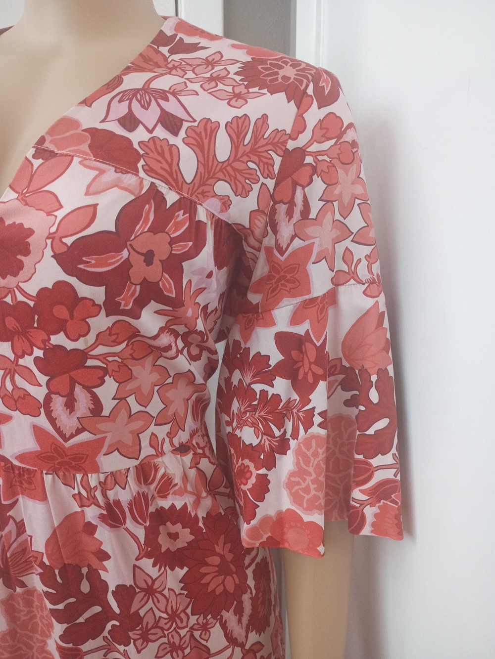 Tuckernuck Red and Pink Floral Maxi Dress - Picture 4 of 11